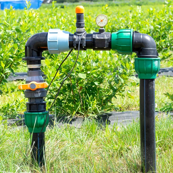 انواع تجهیزات آبیاری گلخانه و کشاورزی